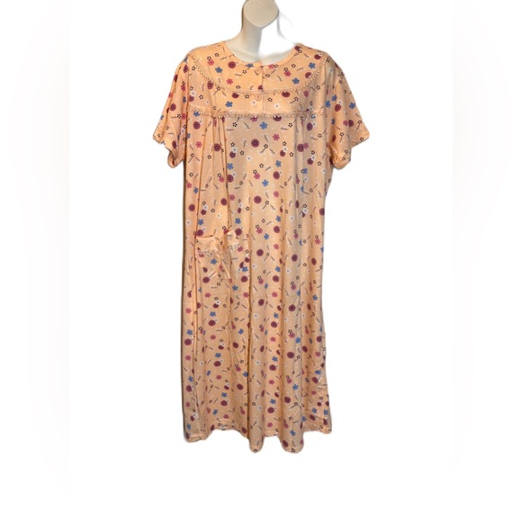 NIGHT ROBES - MANY MODELS AVAILABLE - Picture 5 of 6